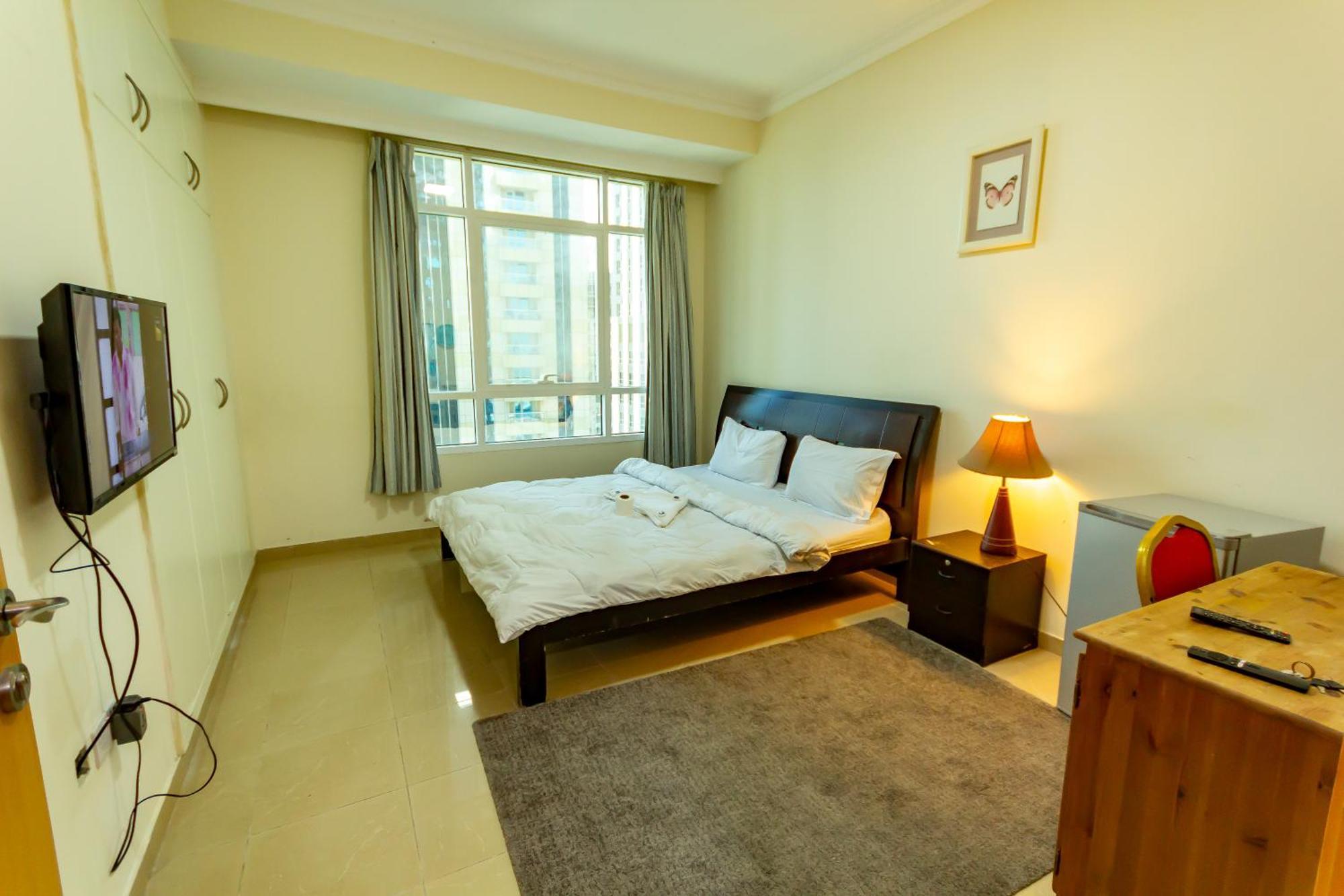 Big Rooms For ' Girls ' Only At Dubai, Marina Kültér fotó