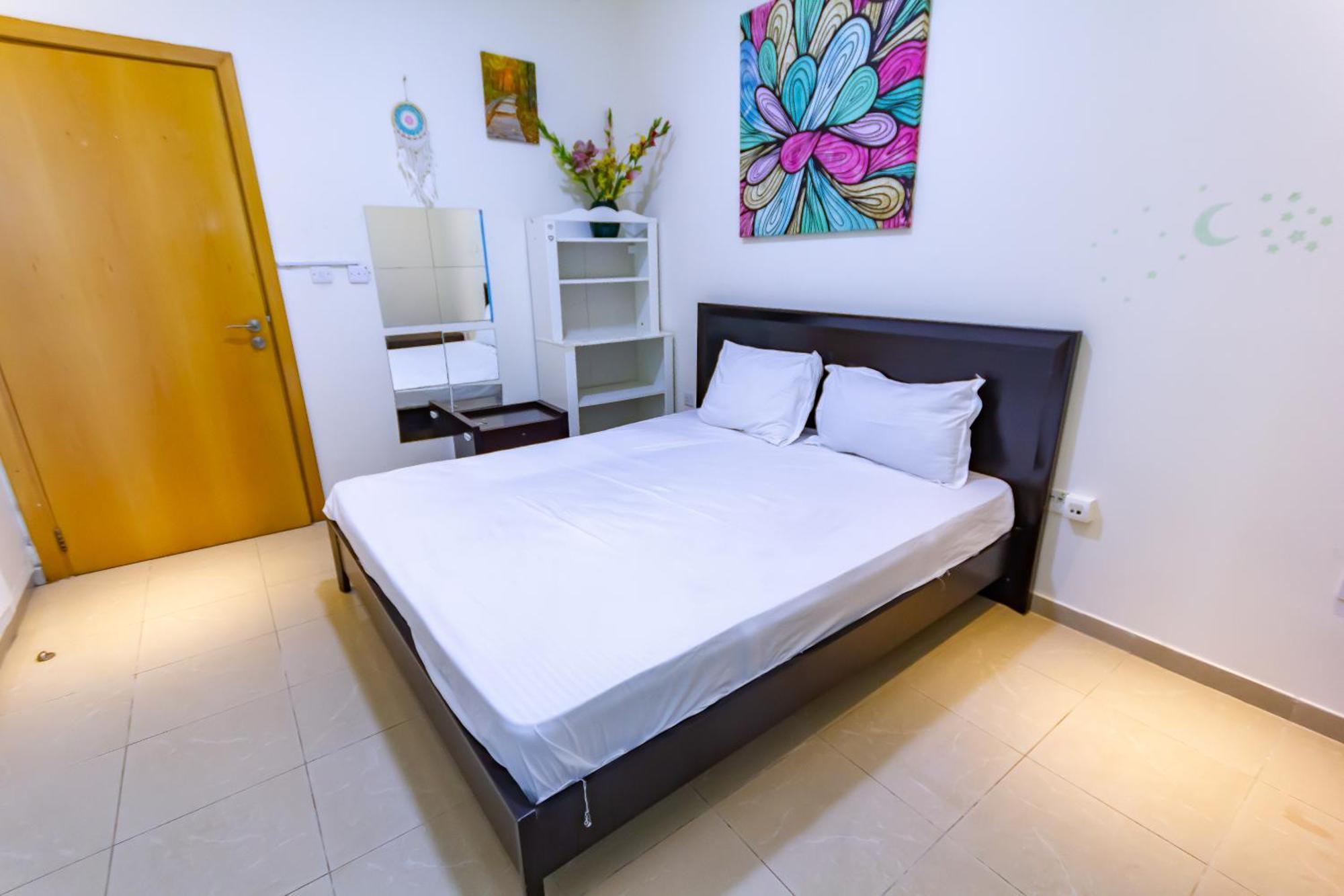 Big Rooms For ' Girls ' Only At Dubai, Marina Kültér fotó