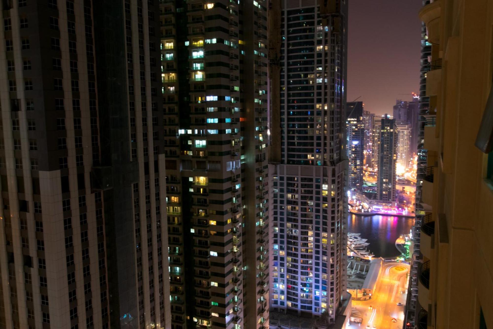 Big Rooms For ' Girls ' Only At Dubai, Marina Kültér fotó