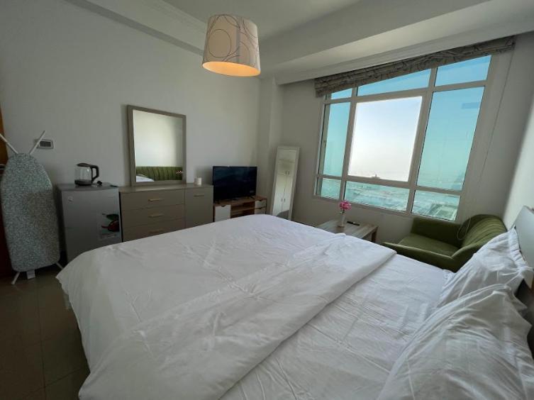 Big Rooms For ' Girls ' Only At Dubai, Marina Kültér fotó