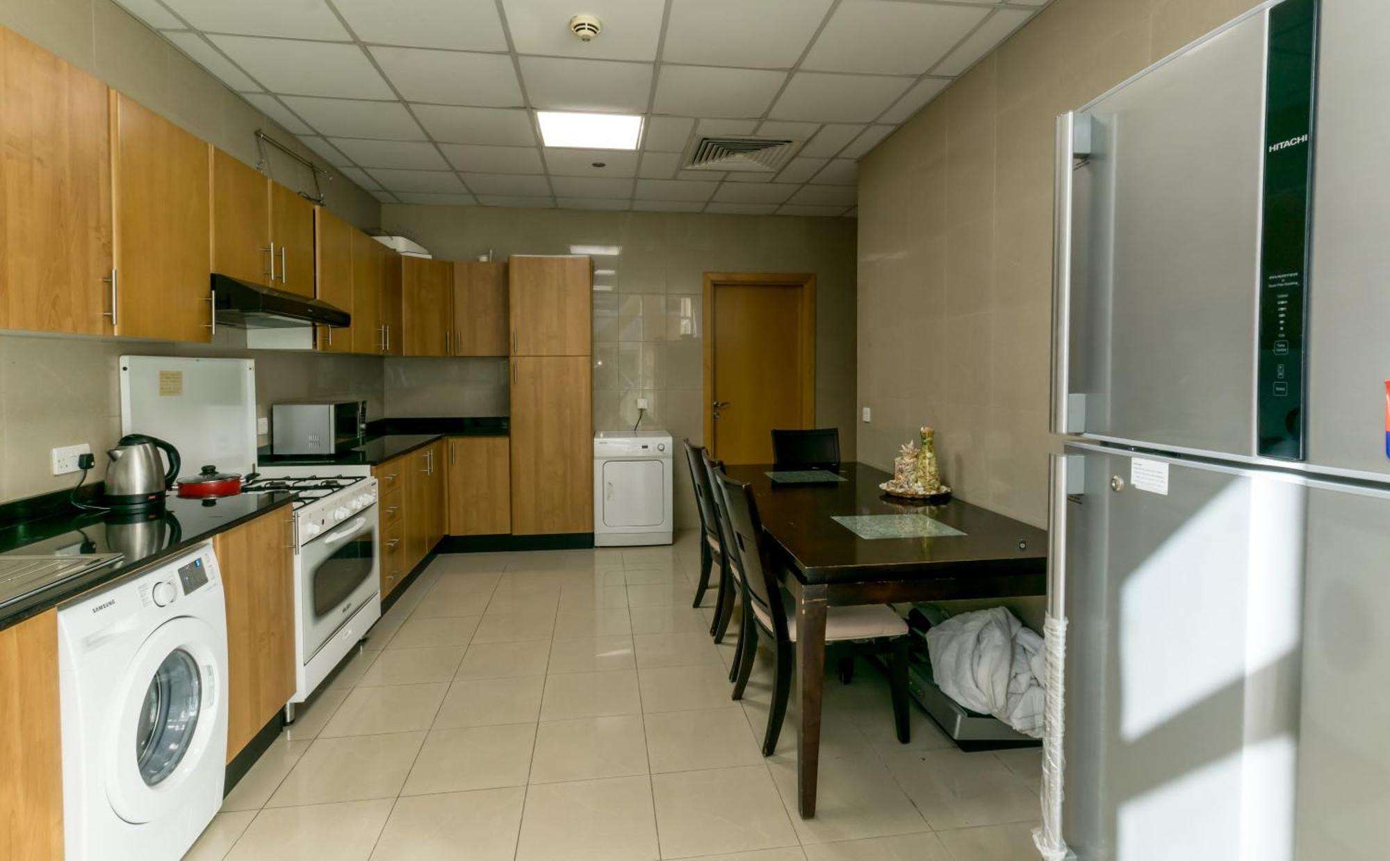 Big Rooms For ' Girls ' Only At Dubai, Marina Kültér fotó